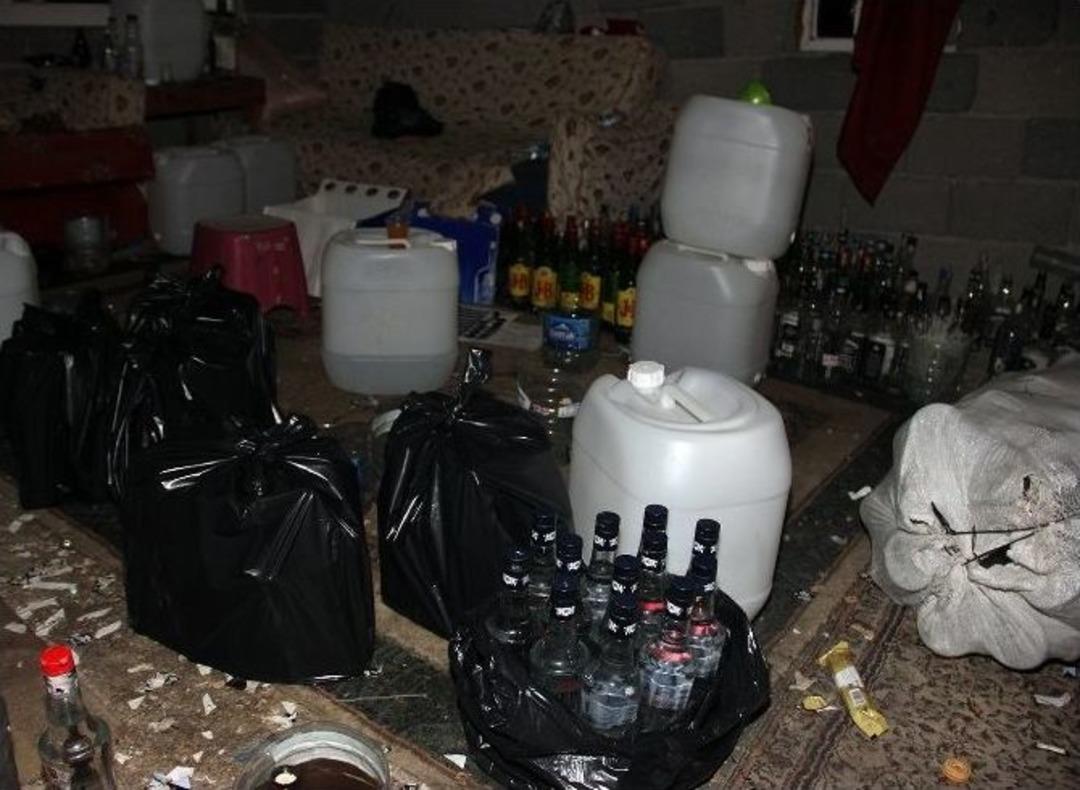 &Ccedil;iftlik S&uuml;s&uuml; Verilmiş Metruk Binaya Sahte İ&ccedil;ki Operasyonu