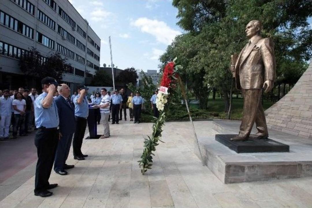 Yenimahalle&rsquo;de &ldquo;zafer&rdquo;in 92. Yılı Kutlandı