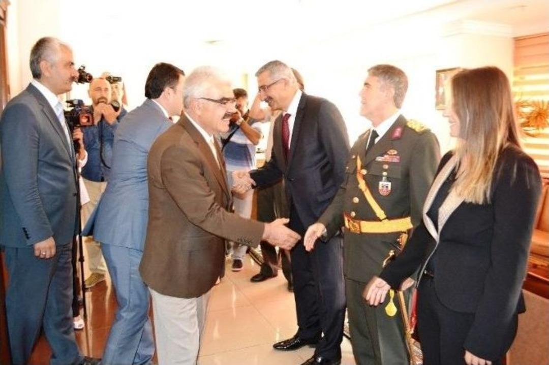 Niğde&rsquo;de Zafer Bayramı Kutlandı