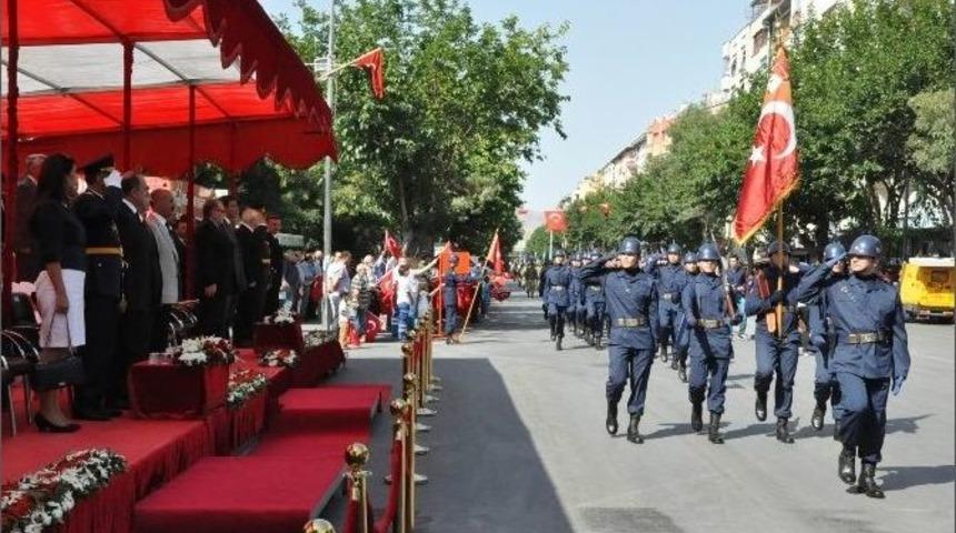 Konya’da 30 Ağustos Zafer Bayramı Kutlamaları