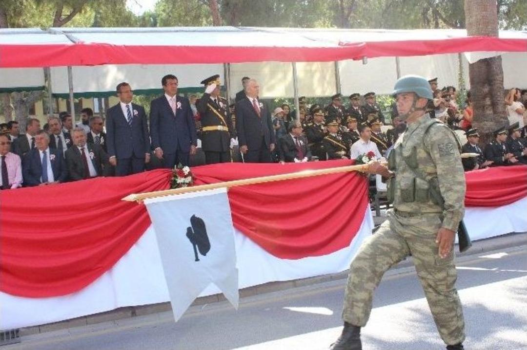 Bakan Zeybekci Zafer Bayramı&rsquo;na Katıldı