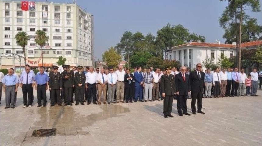 Ceyhan&rsquo;da Zafer Bayramı Kutlandı
