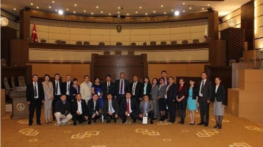 Moğol Savcılara Eğitim