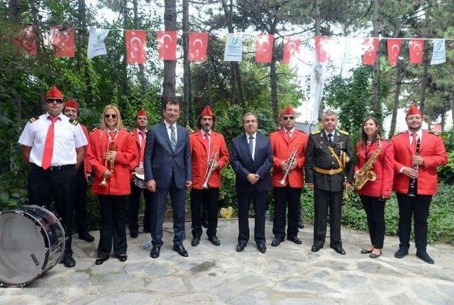 Beylikdüzü’nde Zafer Bayramı Coşkusu Bando İle Taçlandı