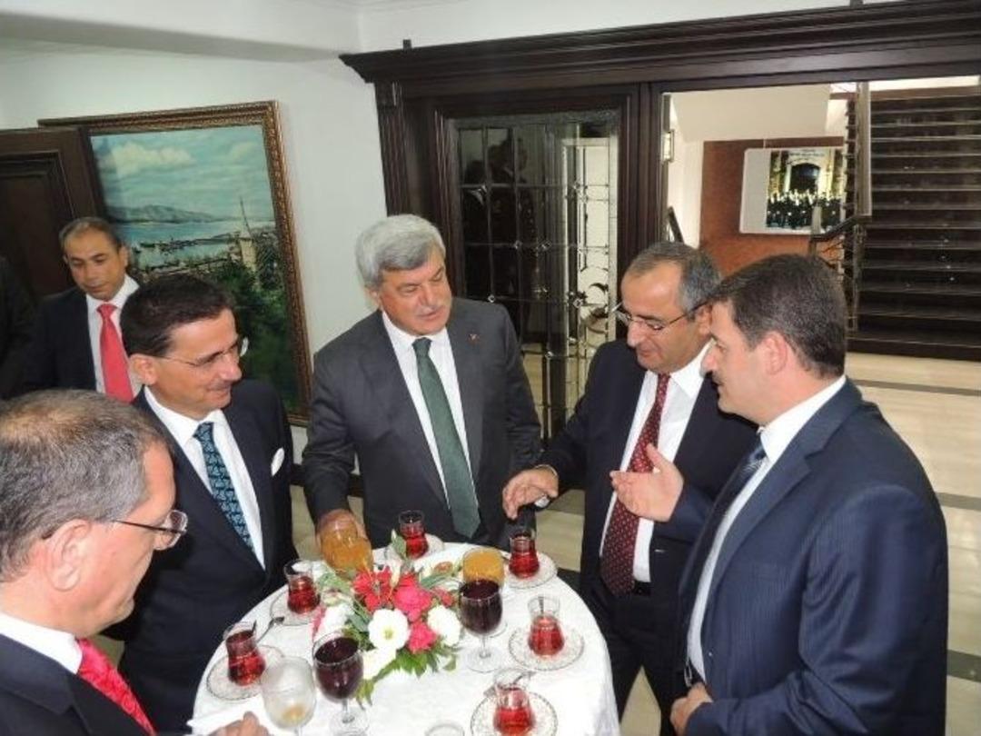 30 Ağustos Zafer Bayramı Kocaeli&rsquo;de Coşkuyla Kutlandı