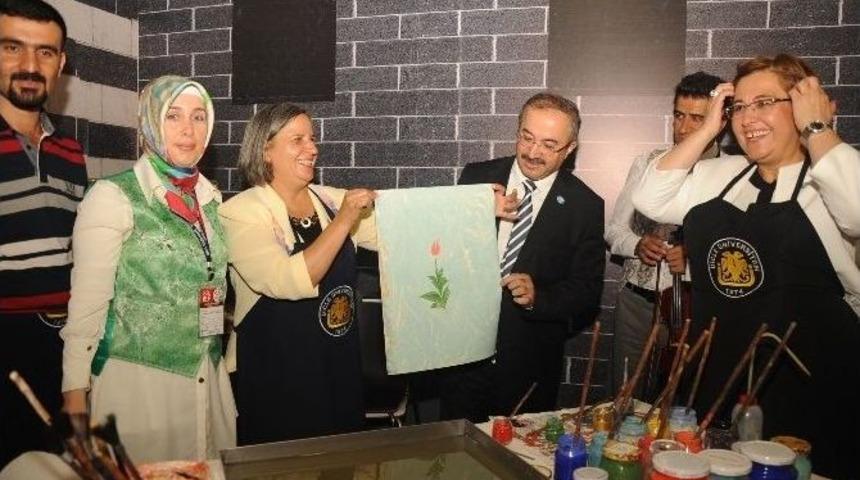 Diyarbakır Standına Ziyaret&ccedil;i Akını