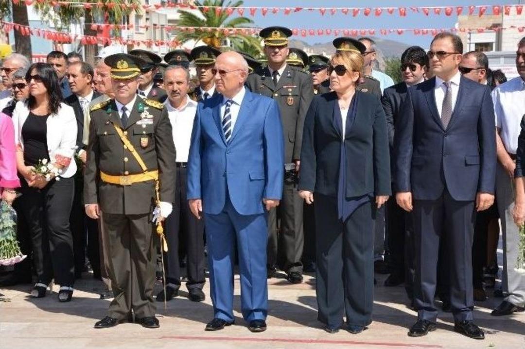 B&uuml;y&uuml;k Zafer Urla&rsquo;da Kutlandı