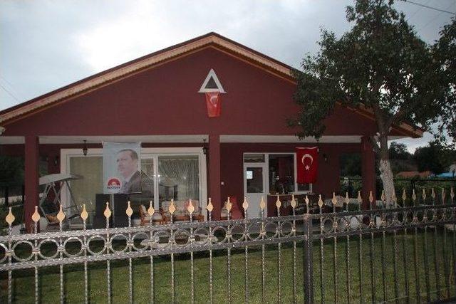 Başbakan Yardımcısı Akdoğan’ın Evinde Sevinç