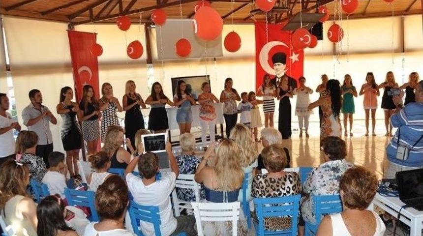 Fo&ccedil;a&rsquo;da Duygular İşaret Diliyle Kelimeleşti