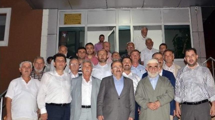 G&uuml;mr&uuml;k&ccedil;&uuml;oğlu, T&uuml;rkiye Birincisi Hafızı &Ouml;d&uuml;llendirdi