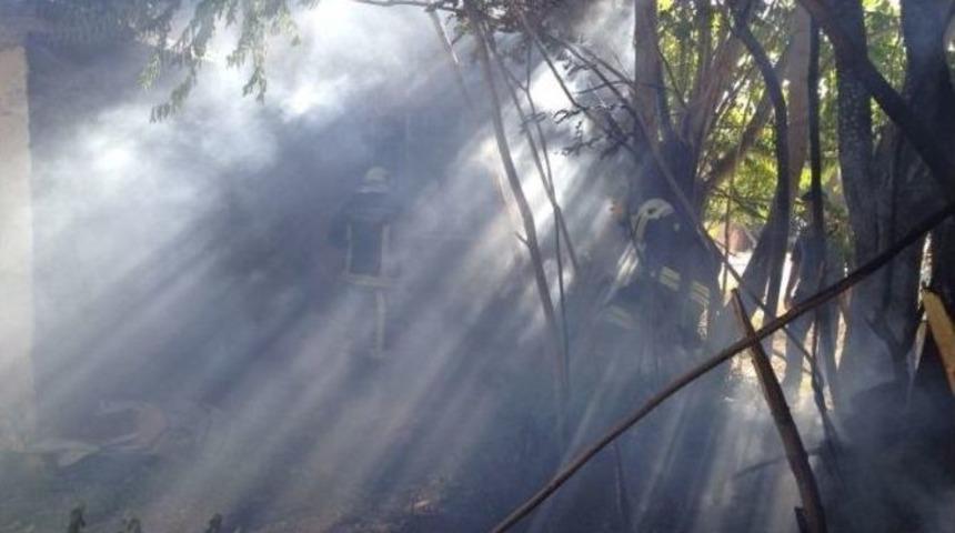 Malatya&rsquo;da Bah&ccedil;e Yangını
