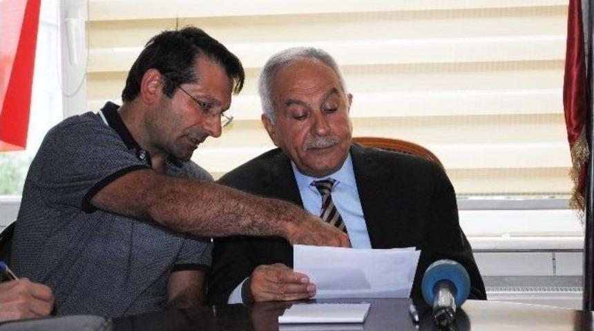 Mhp&rsquo;li Başeskioğlu&rsquo;ndan T&uuml;rk Eğitim-sen&rsquo;e Destek S&ouml;z&uuml;