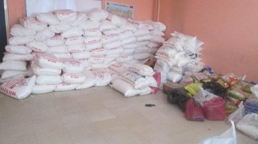 Kulp&rsquo;tan Sincar&rsquo;a Yardım Kamyonu G&ouml;nderildi