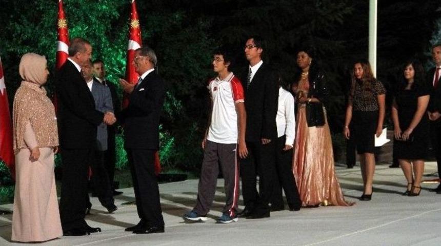 İhlas Koleji&rsquo;nin Gururu Mete Gazoz &Ccedil;ankaya K&ouml;şk&uuml;&rsquo;nde