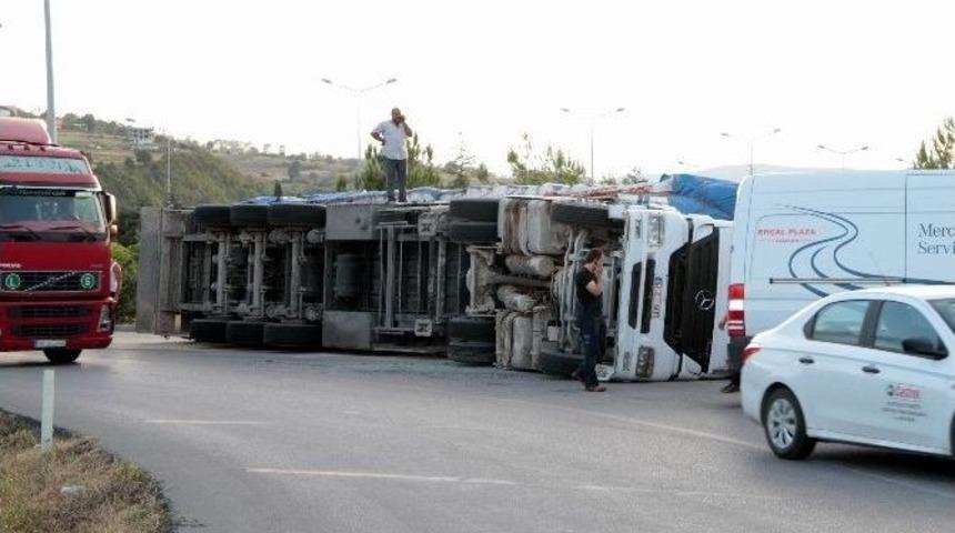 Samsun&rsquo;da Trafik Kazası: 2 Yaralı