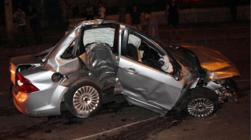 Bu Otomobilden Sağ &Ccedil;ıktı