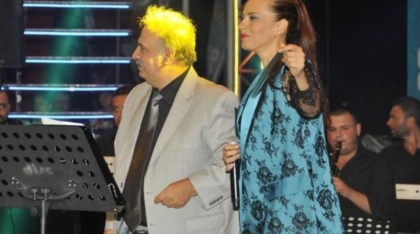 Yeşim Salkım Darıca&rsquo;da Sahne Aldı