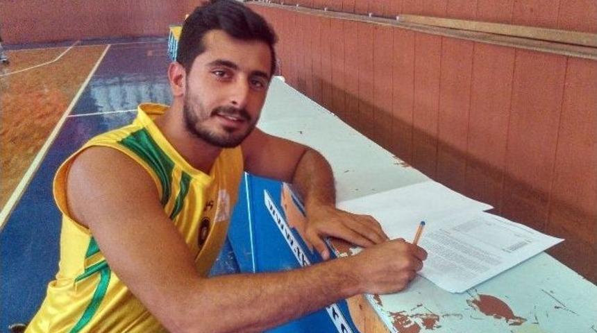 B&uuml;y&uuml;kşehir Belediyespor&rsquo;a &Uuml;&ccedil; Transfer