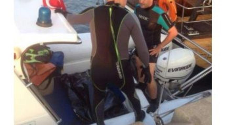 60 Metre Y&uuml;kseklikten Denize Atlayan Şahıs &Ouml;ld&uuml;