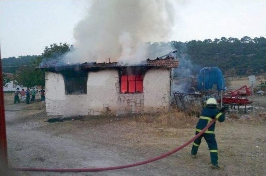 K&ouml;yde Yangın Paniği