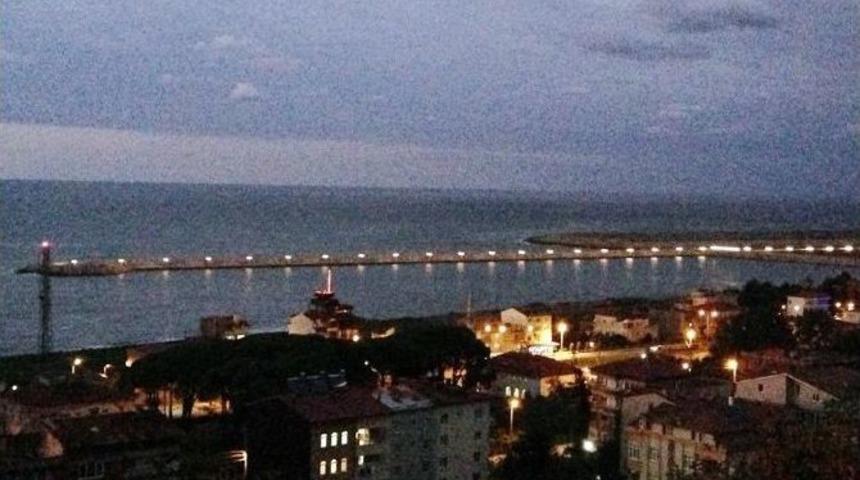 Ordu-giresun Havaalanı&rsquo;nda Işıklar Yandı