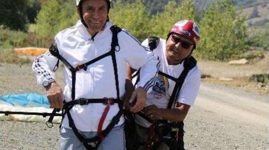 Başkan Gen&ccedil;: "yama&ccedil; Paraş&uuml;t&uuml;nde Canik&rsquo;i Marka Yapacağız"