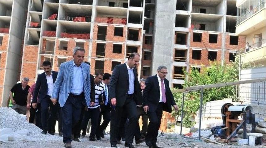 Toki Başkanı Kentsel D&ouml;n&uuml;ş&uuml;mleri Yerinde İnceledi