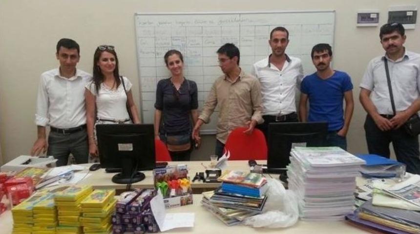 Aktivistlerden Yezidi &Ccedil;ocuklara Yardım