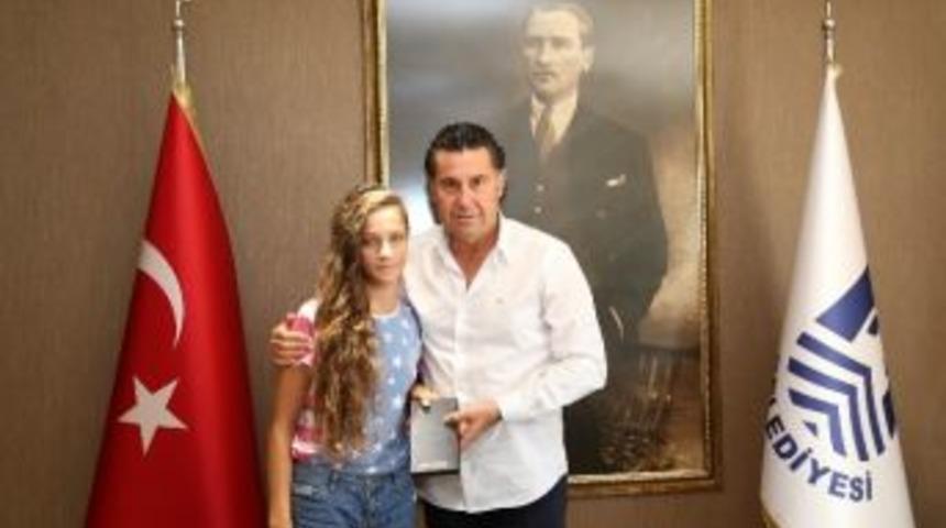 K&uuml;&ccedil;&uuml;k Şampiyon, Başkan Kocadon&rsquo;u Ziyaret Etti