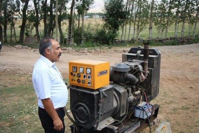 Elektriği Kesilen Belediye, Jeneratörle Su Dağıttı