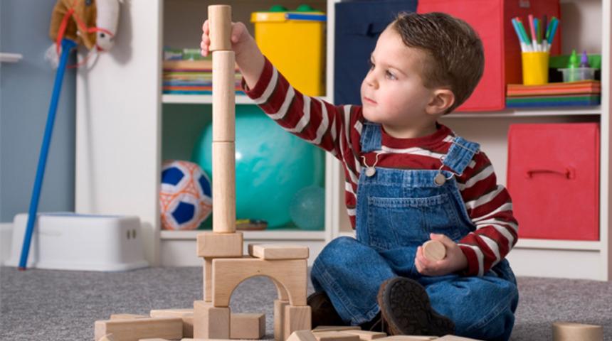 Okul &ouml;ncesi &ccedil;ocuklara oyuncak alırken bunlara dikkat edin!