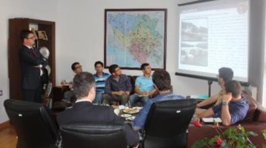 Tika Tecr&uuml;belerini &Ouml;ğrencilerle Paylaştı