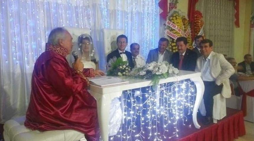 G&uuml;nay Ve Yakacı Ailelerinin Mutlu G&uuml;n&uuml;