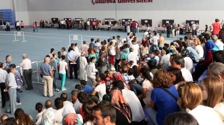 &Ccedil;ukurova &Uuml;niversitesi&rsquo;nde Kayıt Heyecanı Başladı