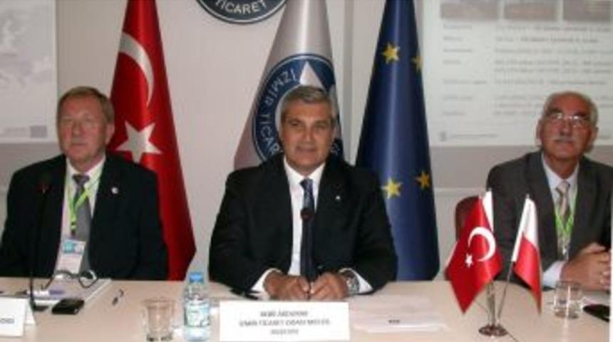 Polonya Ticaret Heyeti İZTO'yu Ziyare Etti