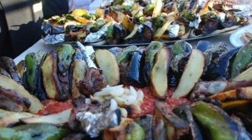 Y&ouml;resel Lezzetlerde &ldquo;tokat Kebabı&rdquo; Yarıştı