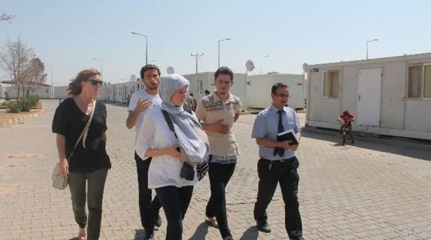 Hollandalı Gazeteciler Konteyner Kenti Ziyaret Etti