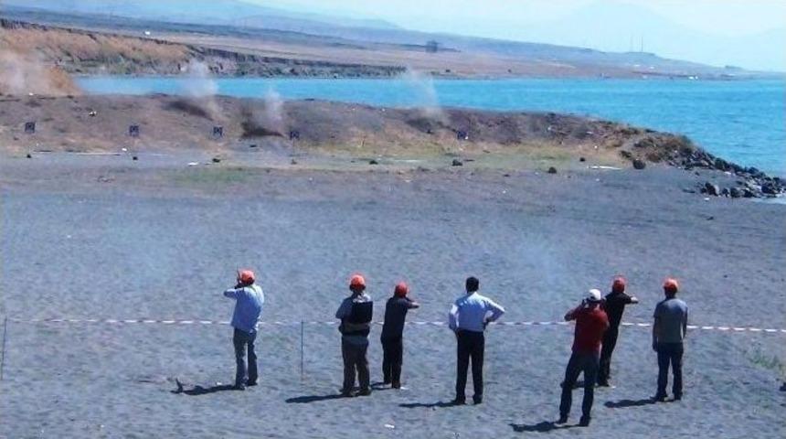 Erciş&rsquo;te Avcılar, Atıcılık Yarışmasında Boy G&ouml;sterdi