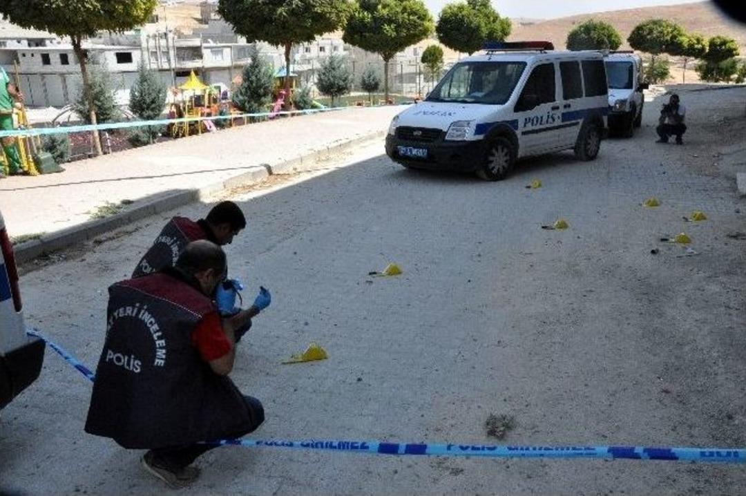 Gaziantep&rsquo;teki Silahlı &Ccedil;atışmada, Parkta Oynayan 3 &Ccedil;ocuk Yaralandı