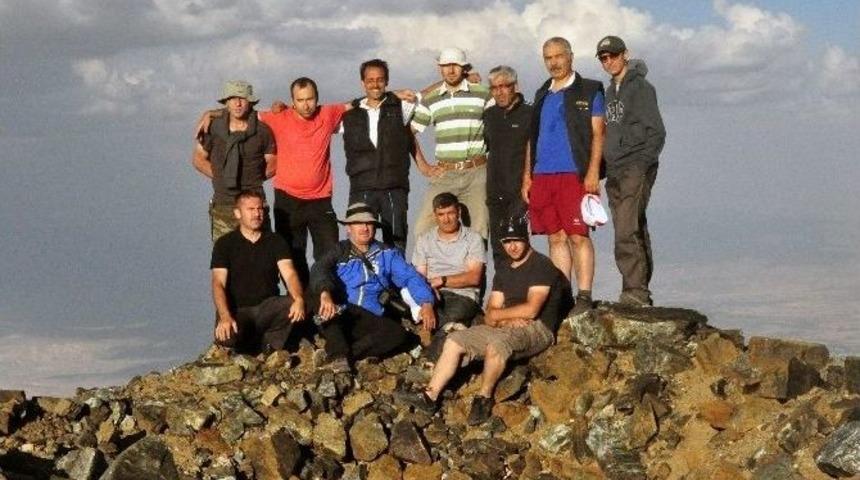 G&uuml;m&uuml;şhaneli Dağcılardan Keşiş Dağlarına Zafer Tırmanışı