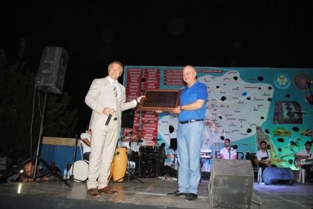 Başkan Erg&uuml;n, Selendi&rsquo;de Muhtarlarla Bir Araya Geldi