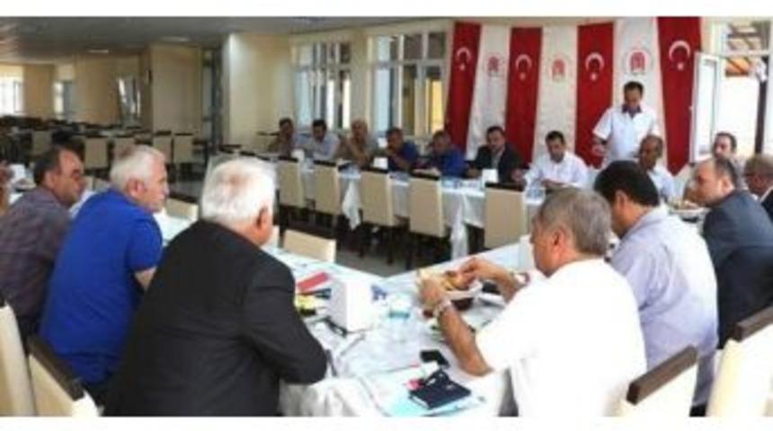 Rekt&ouml;r Orbay, Yurt Temsilcileriyle Toplantı Yaptı