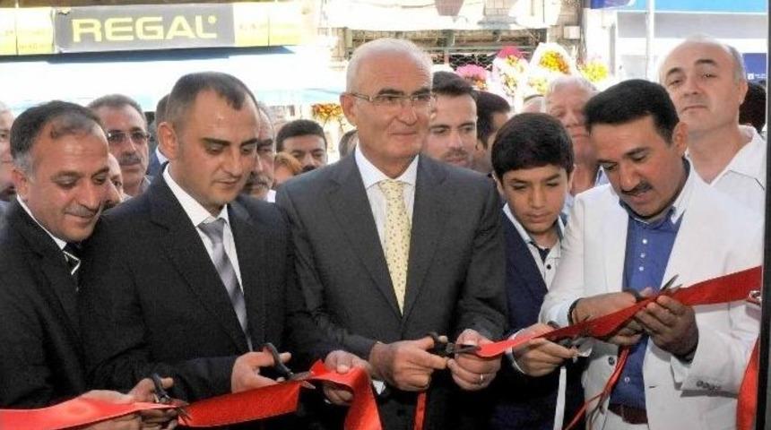 Başkan Yılmaz Restoran A&ccedil;ılışına Katıldı