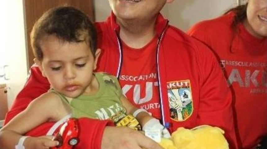 Akut Afyonkarahisar Ekibinden Gazzeli Yaralılara Ziyaret