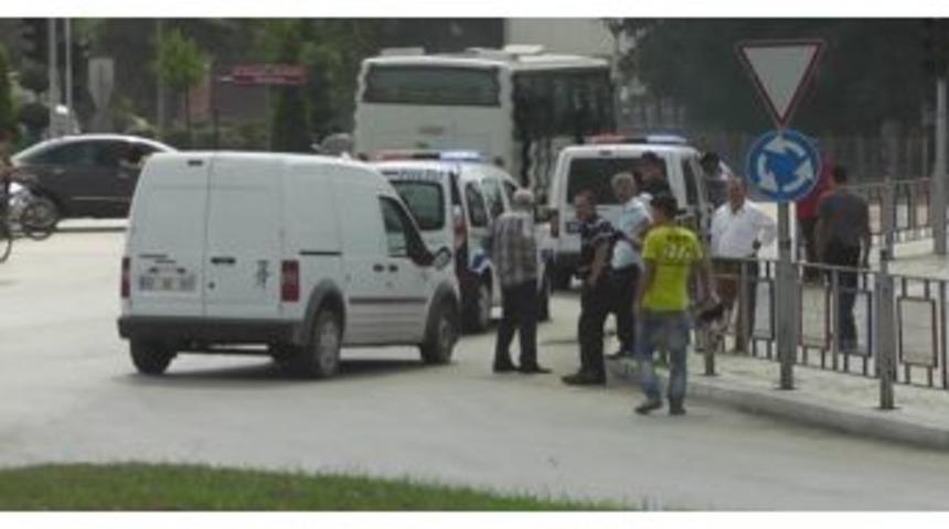 Otomobil Bisikletliye &Ccedil;arptı