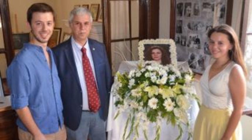 S&ouml;ke&rsquo;de Başkan Toyran&rsquo;ın Eşi Meltem Toyran Anısına Nakış Ve Resim Sergisi