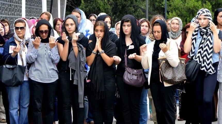 Gazeteci Ercan Yılmaz Toprağa Verildi