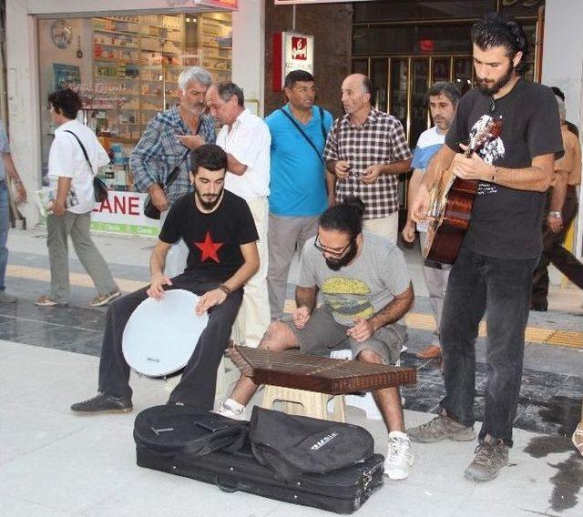 Samsun’da Dünya Barış Günü Yürüyüşü