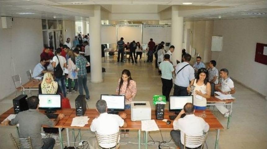 Iğdır Üniversitesi’nde Kayıtlar Başladı