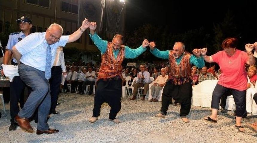 Başkan Kocamaz Barış Ve K&uuml;lt&uuml;r Festivali&rsquo;ne Katıldı